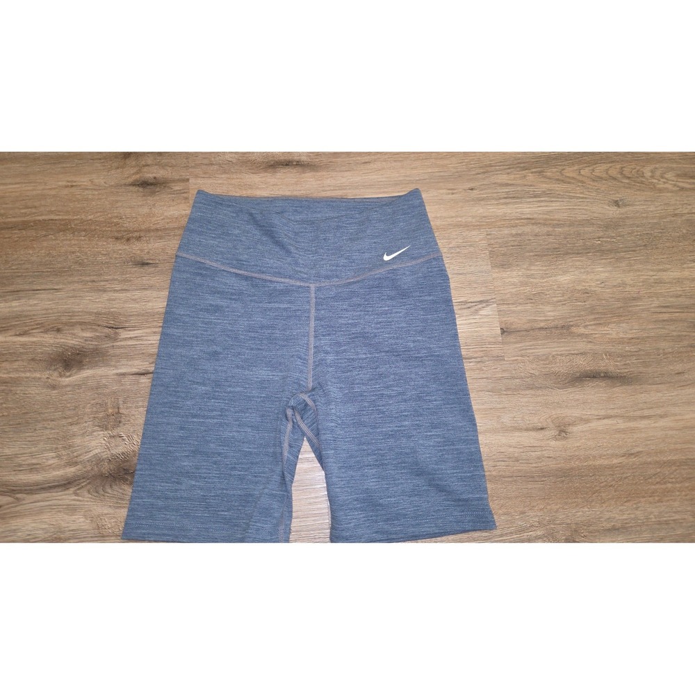 EUC Nike size S Dri-Fit Biker Shohrts 7in High Rise